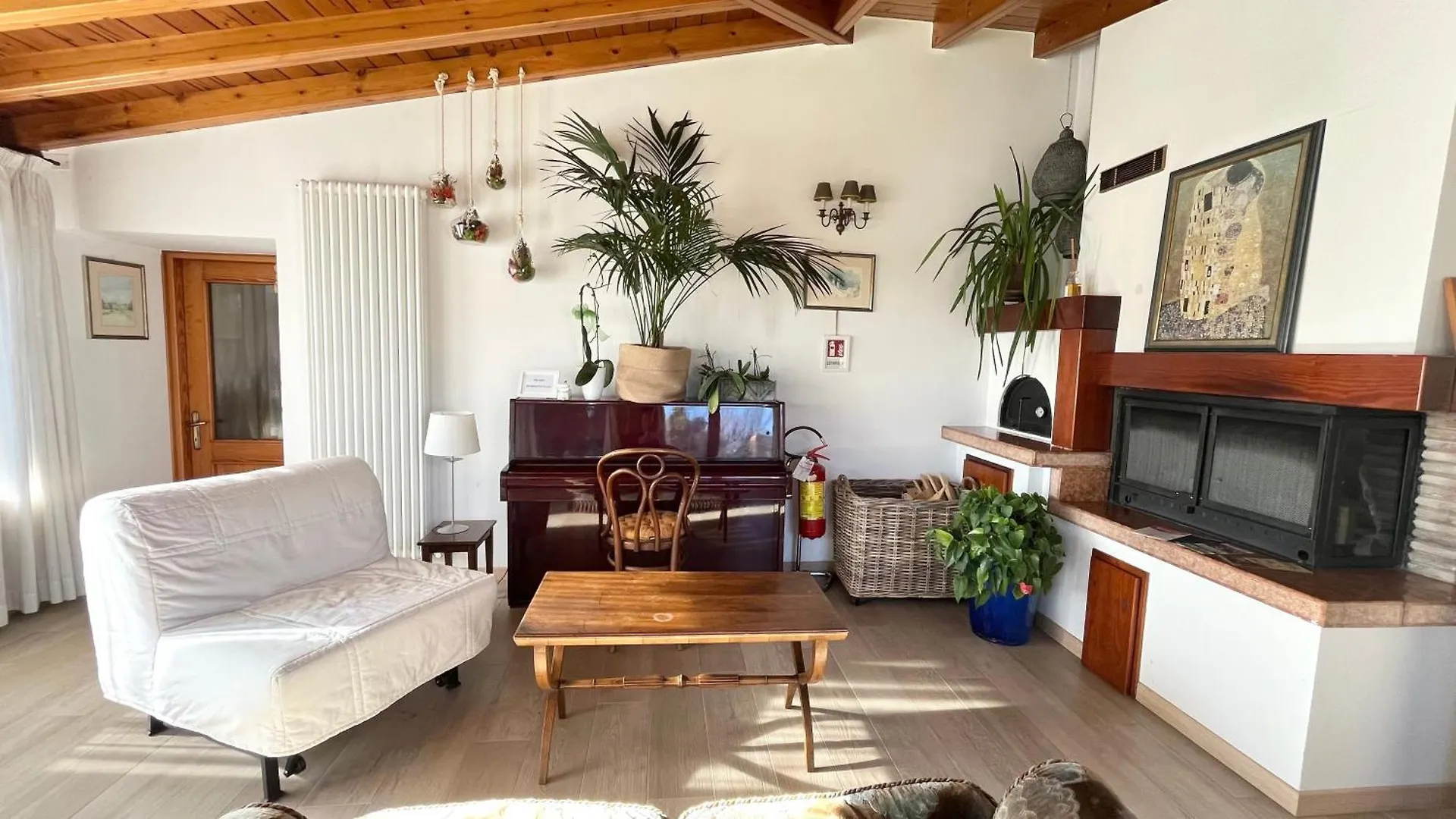 Acero Rosso Apartment Fontane  Italy